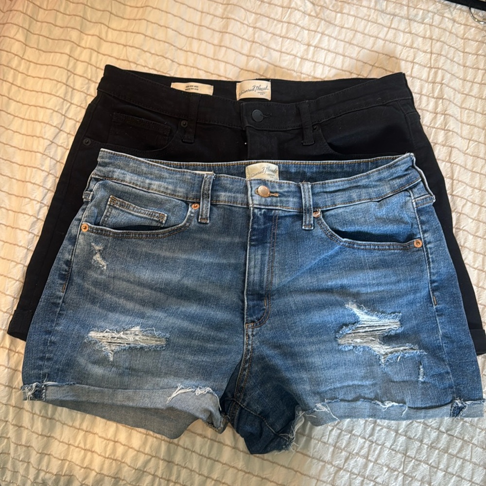 Universal Threads Shorts-High Rise Midi